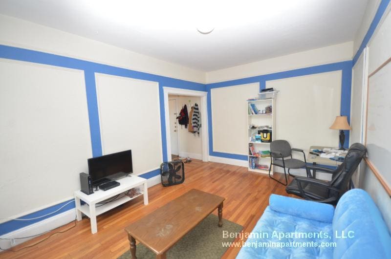 Building Photo - 1687 Commonwealth Ave