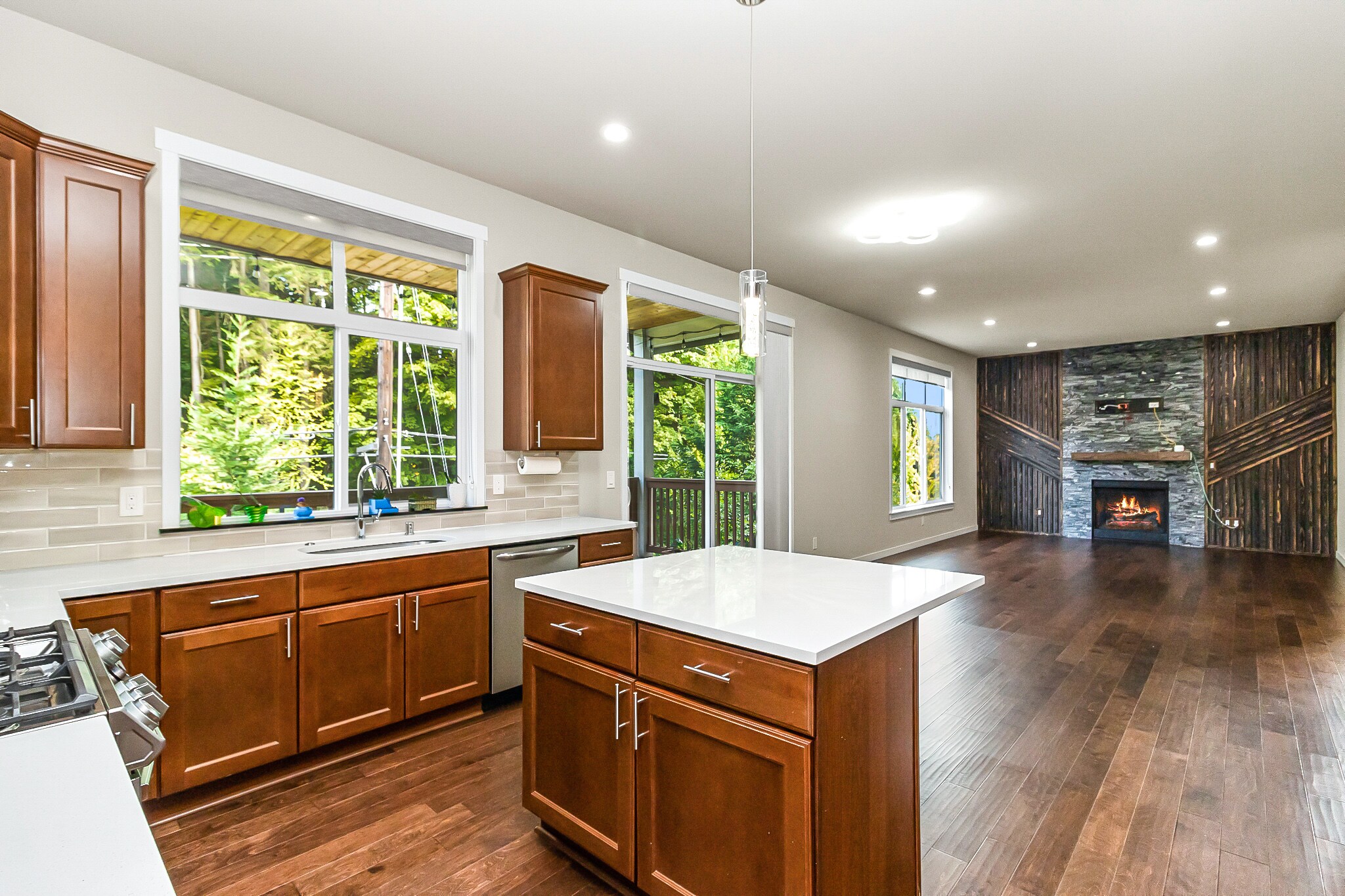 Building Photo - 15312 NE Woodland Pl
