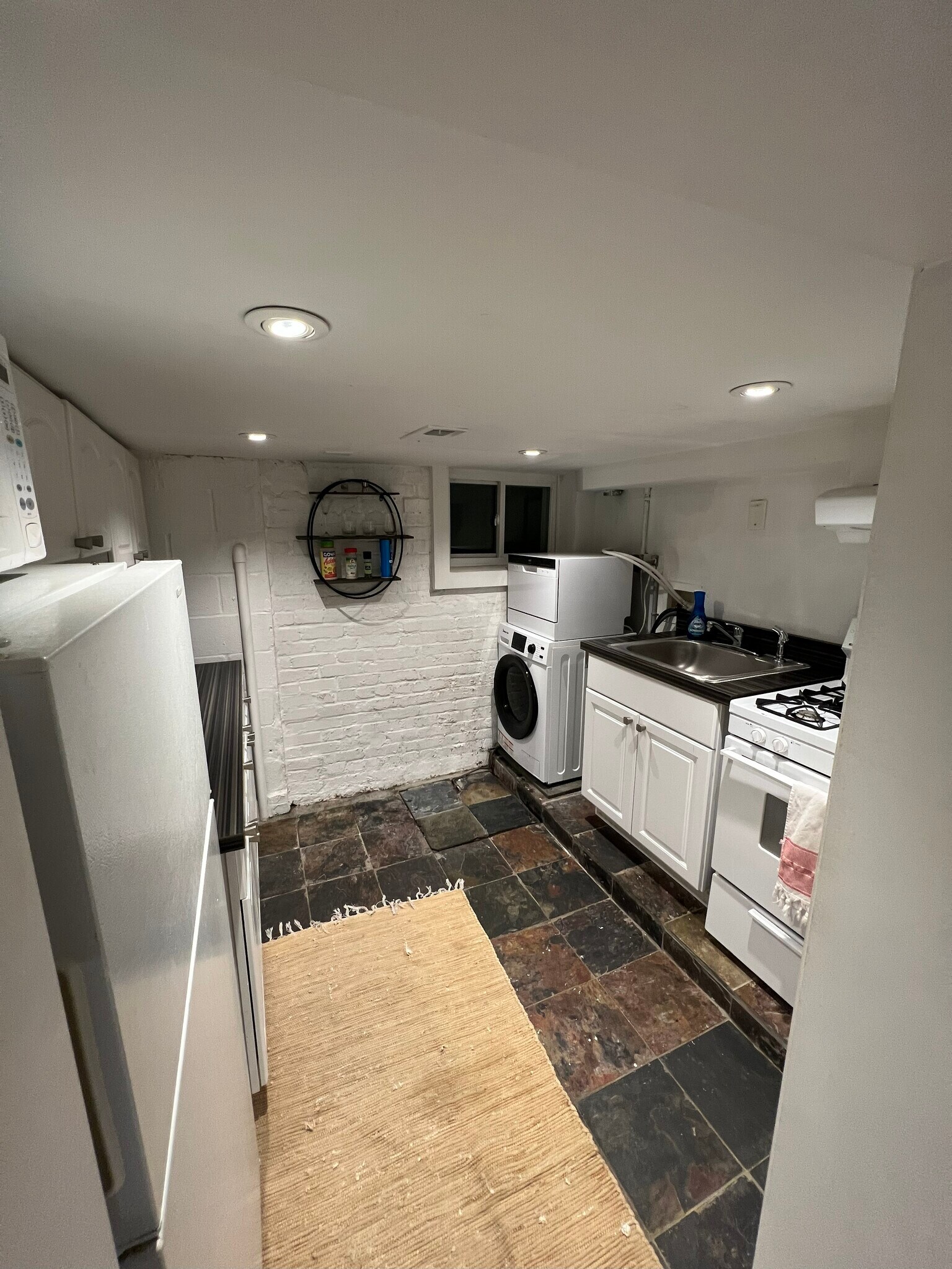 Building Photo - 1310 I St NE