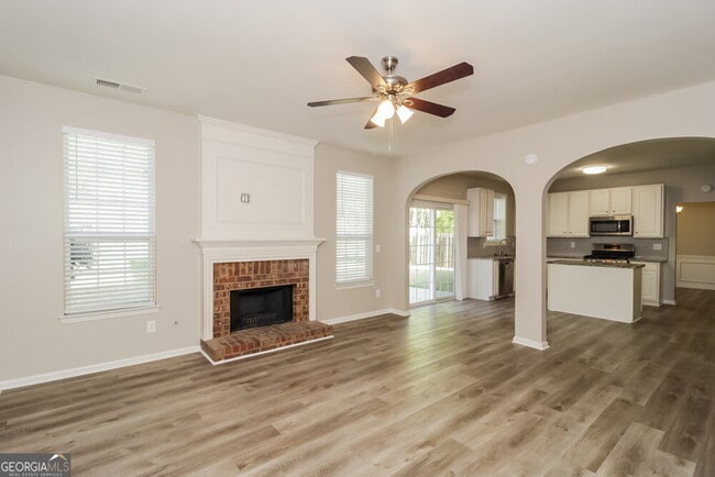 Building Photo - 428 Holland Springs Dr NW