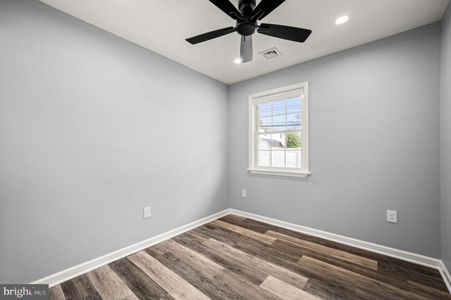 Building Photo - 34 Shepherd Ln