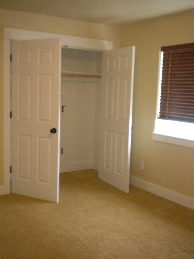 Building Photo - Near Sac Middle school and Morning Star Elem