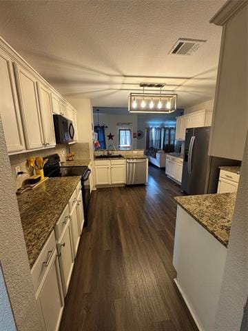 Building Photo - 1809 Meadow Crest Dr