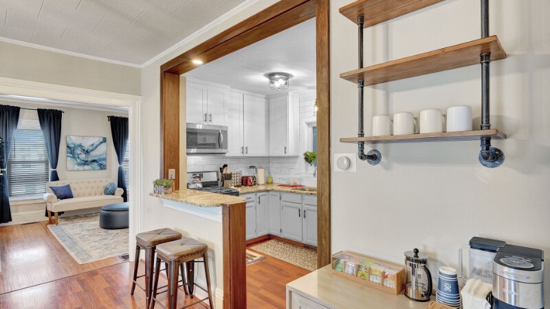 Building Photo - 15 Averill Ave