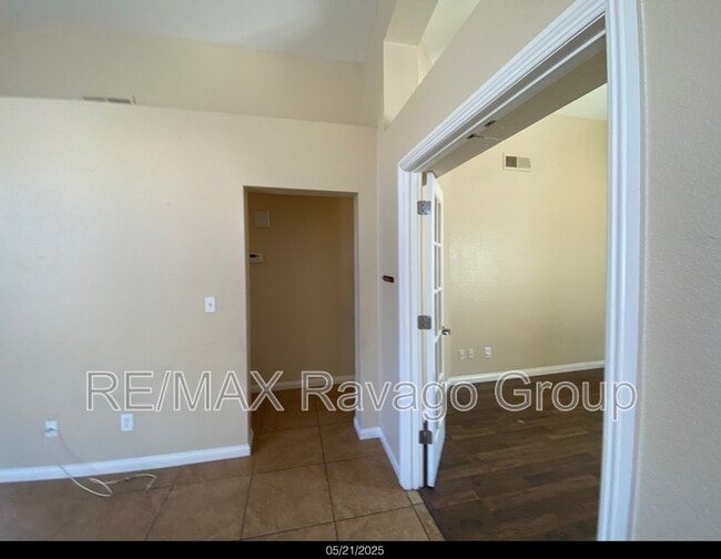 Building Photo - 6537 Orchid Hill Cir
