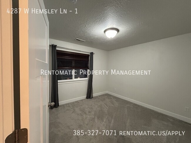 Building Photo - 4287 W Hemsley Ln