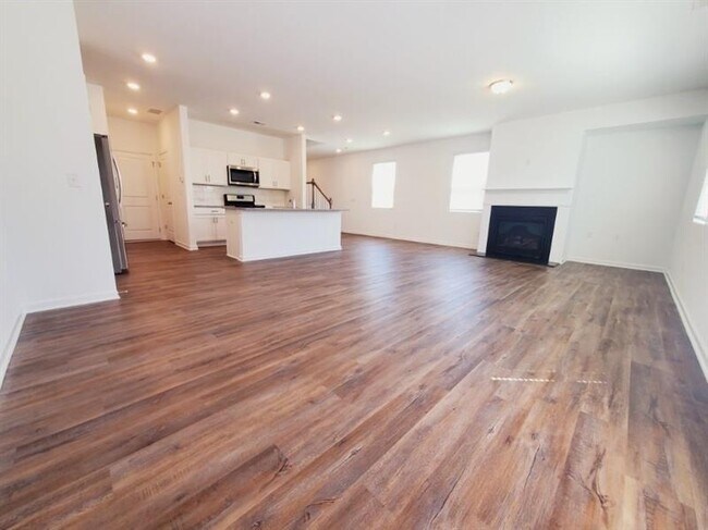Building Photo - 5830 Flint Ln
