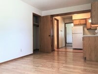 Building Photo - 608 Femrite Dr