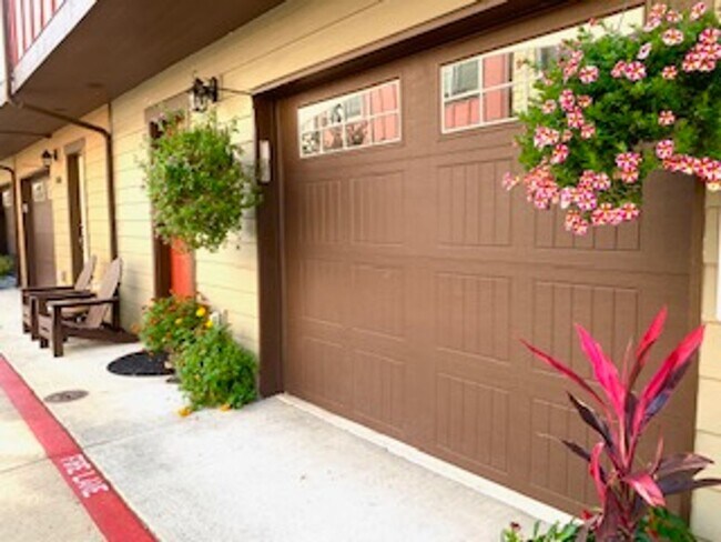 Interior Photo - Village at Pine Street