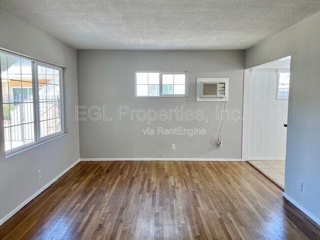 Building Photo - 11535 Sylvan St