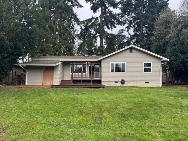 Building Photo - CLICK "REQUEST A TOUR" NOW!