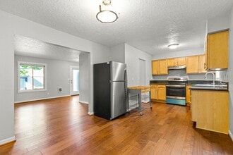 Building Photo - 3618 SW Multnomah Blvd