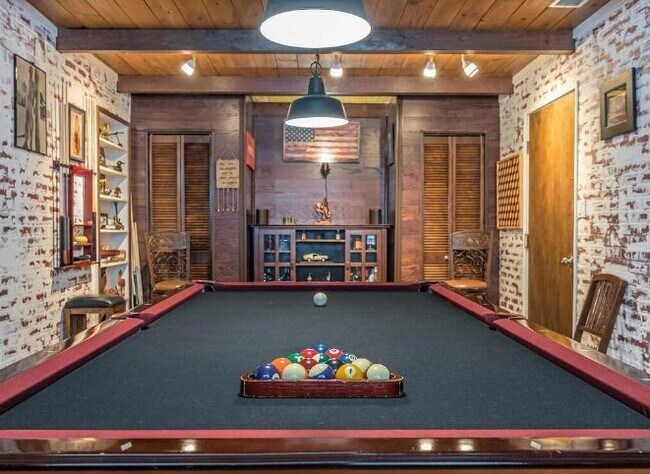 Building Photo - 9307 Santa Lucia Rd