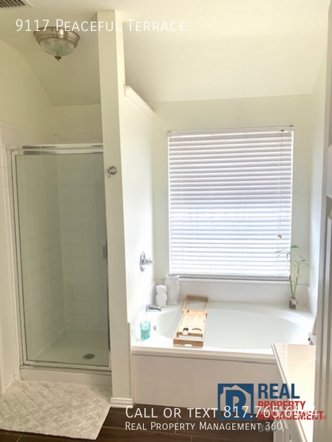 Building Photo - 9117 Peaceful Terrace