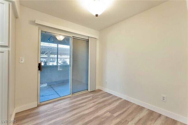 Building Photo - 5259 Caspian Springs Dr