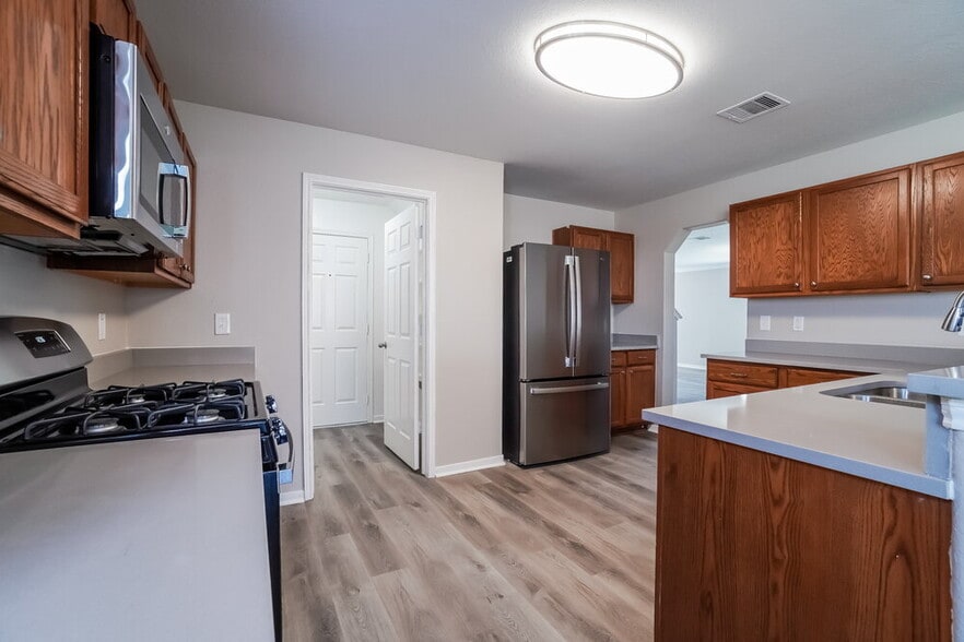 Building Photo - 1134 Desert Oasis Ln