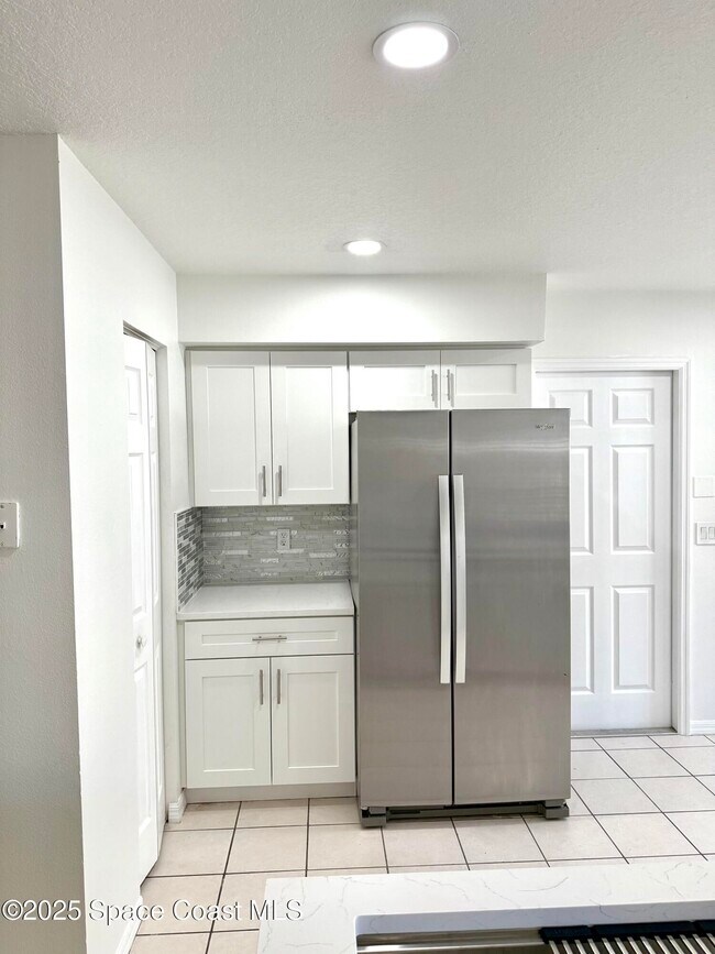 Building Photo - 4756 Silver Heron Dr