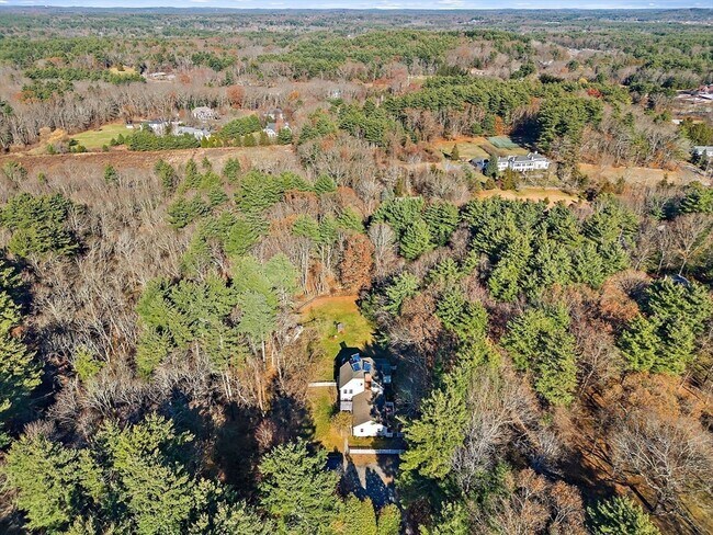 Building Photo - 379 Concord Rd