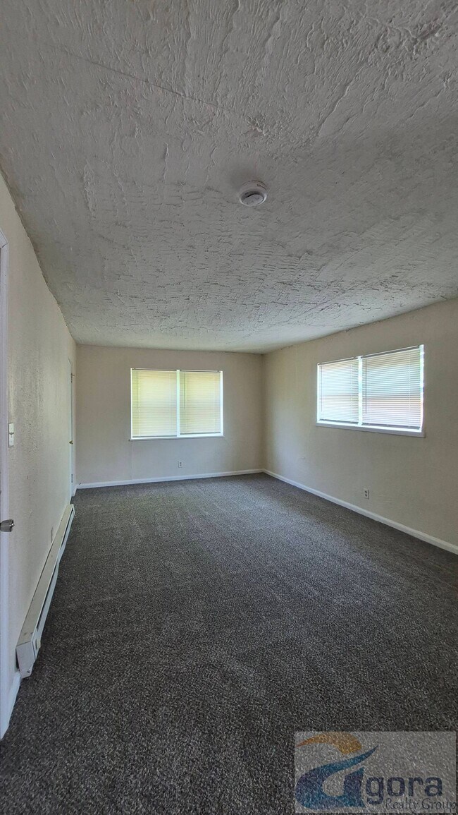 Building Photo - 152 Santa Clara Ave