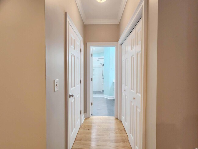 Building Photo - 613 Golden Bear Dr