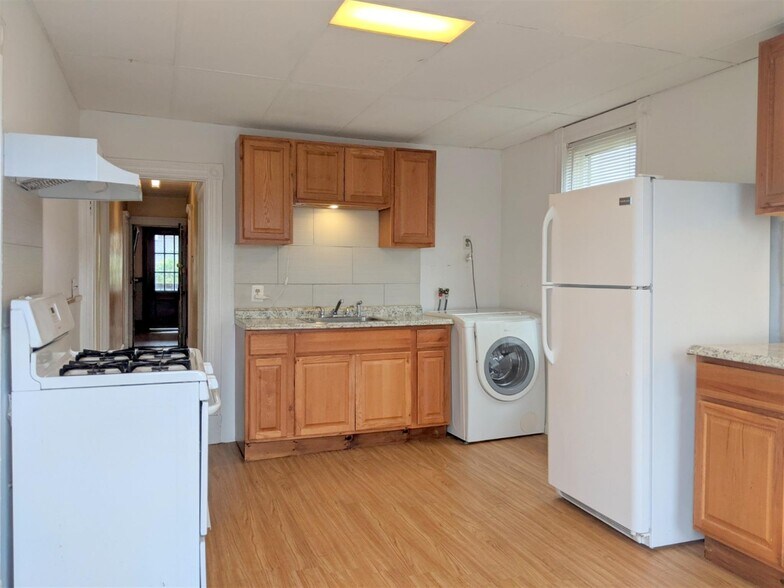 Building Photo - 104 Conwell Ave