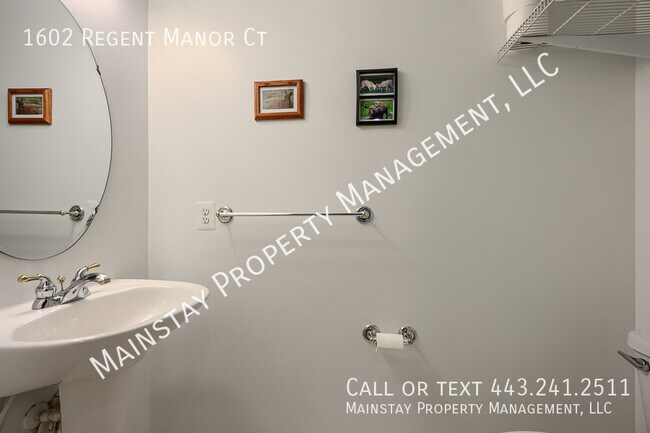 Building Photo - 1602 Regent Manor Ct