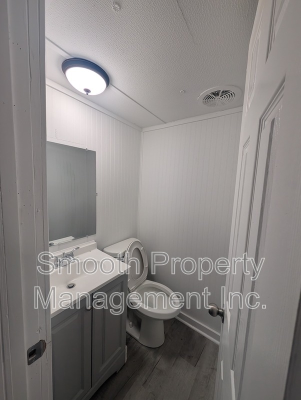 Building Photo - 4355 Trailer Park Ct