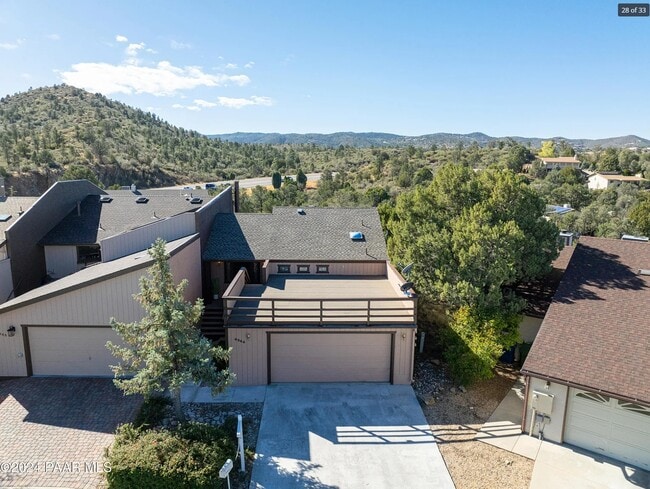 Building Photo - 4944 Summit Cir