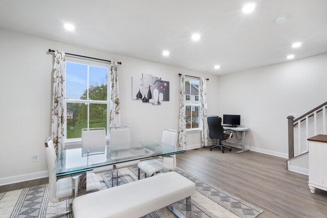 Building Photo - 76 Swackhammer Way