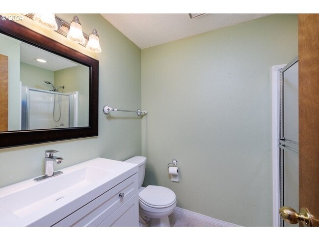 Building Photo - Bright, Open Living with Vaulted Ceilings ...