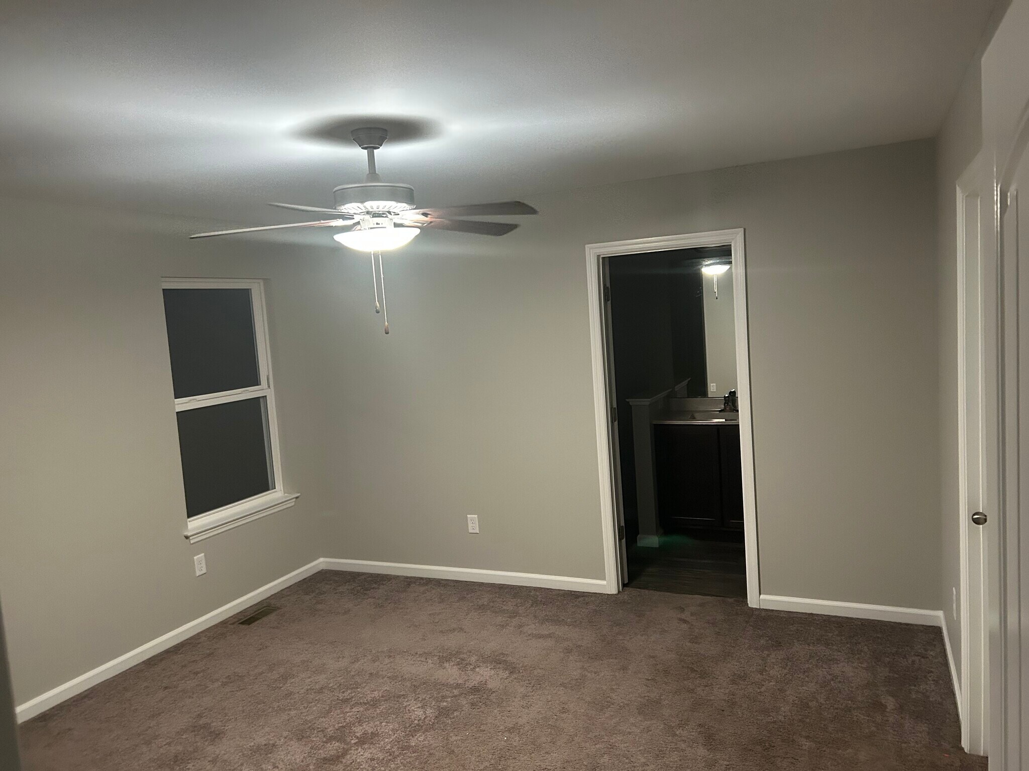 Building Photo - 205 Almond Tree Dr