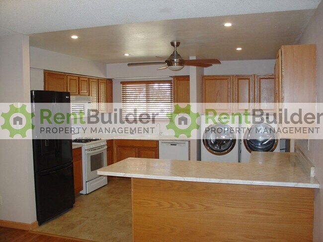 Building Photo - 14104 Turner Pl NE