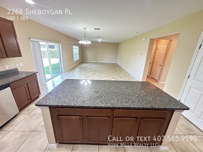 Building Photo - 2266 Sheboygan Pl