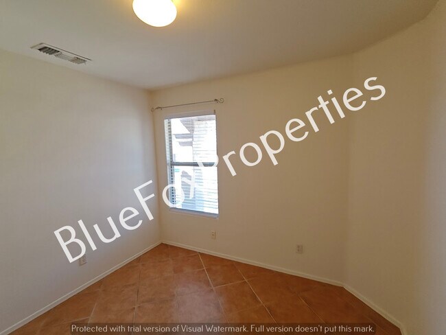 Building Photo - 60354 Alpine Way