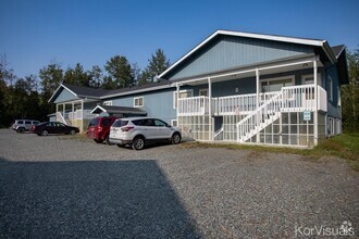 Building Photo - 2BD / 1 BA Nestled Back On A Cul-de-sac!