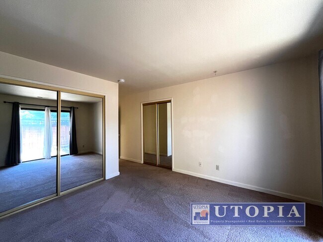 Building Photo - Charming 3 Bedroom, 2-bathroom Townhouse v...