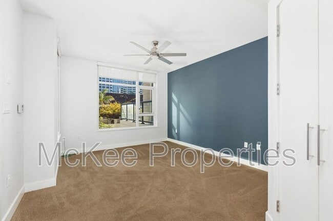 Building Photo - 1199 Pacific Hwy