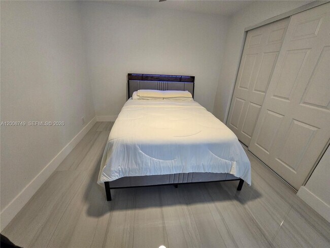 Building Photo - 11578 NW 39th Pl