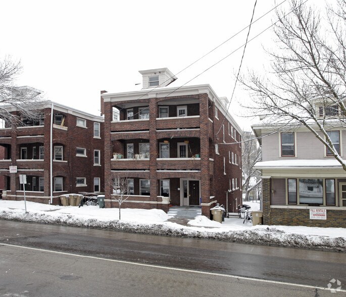 Building Photo - 111 E Gorham St
