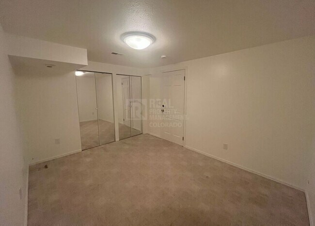 Building Photo - 1400 38th Ave