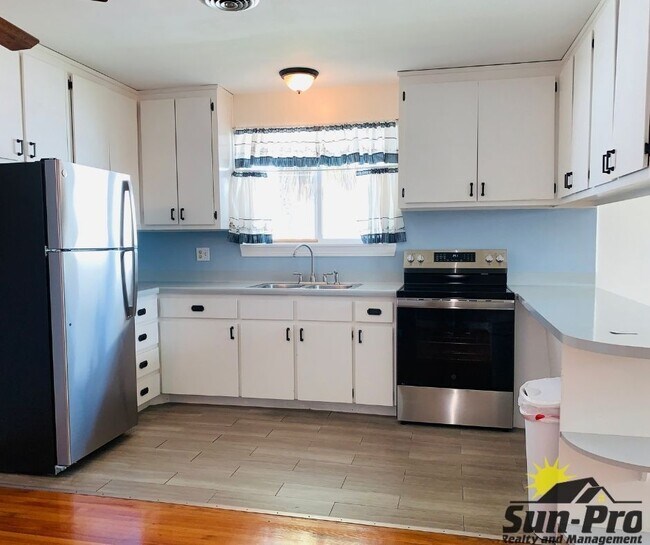 Building Photo - 227 Ponce De Leon Dr