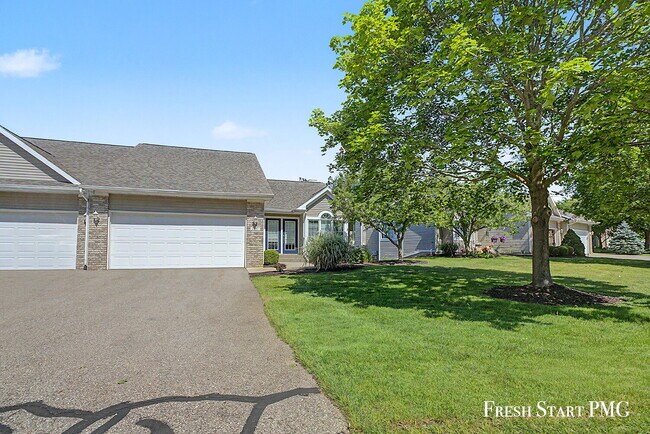 Building Photo - 2107 Blue Bell Way