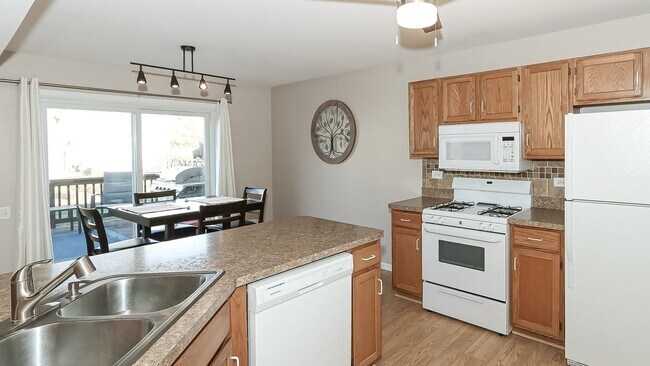 Building Photo - 1272 Silk Oak Ln
