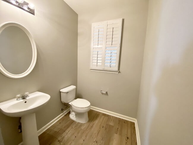 Building Photo - Bluffton Park Townhouse for Rent - Close t...