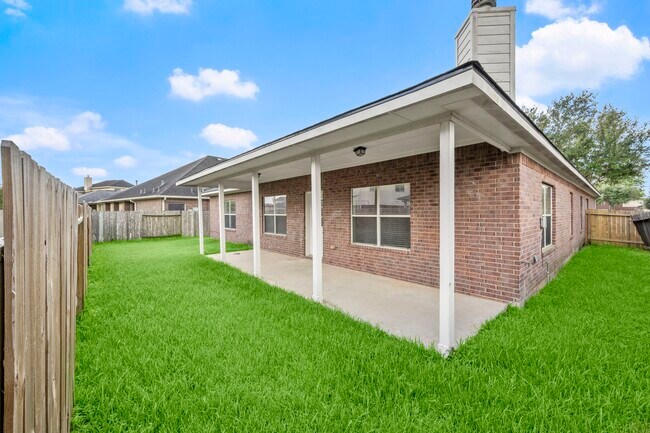 Building Photo - 7803 Blue Lake Dr