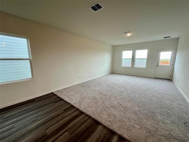 Building Photo - 509 Lagoon Dr