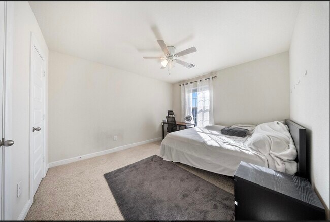 Building Photo - 18106 Alora Springs Trace