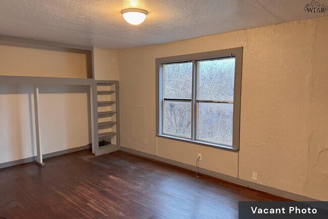 Building Photo - 1714 7th St