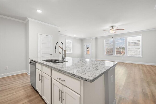 Building Photo - 3006 Chene Pl
