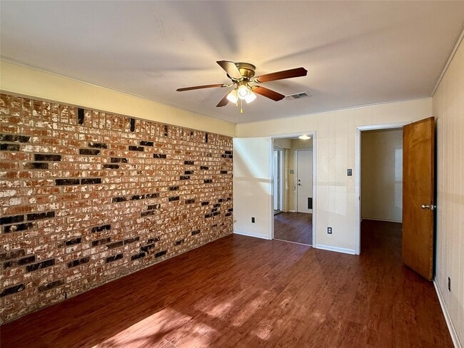 Building Photo - 1501 Stacey St